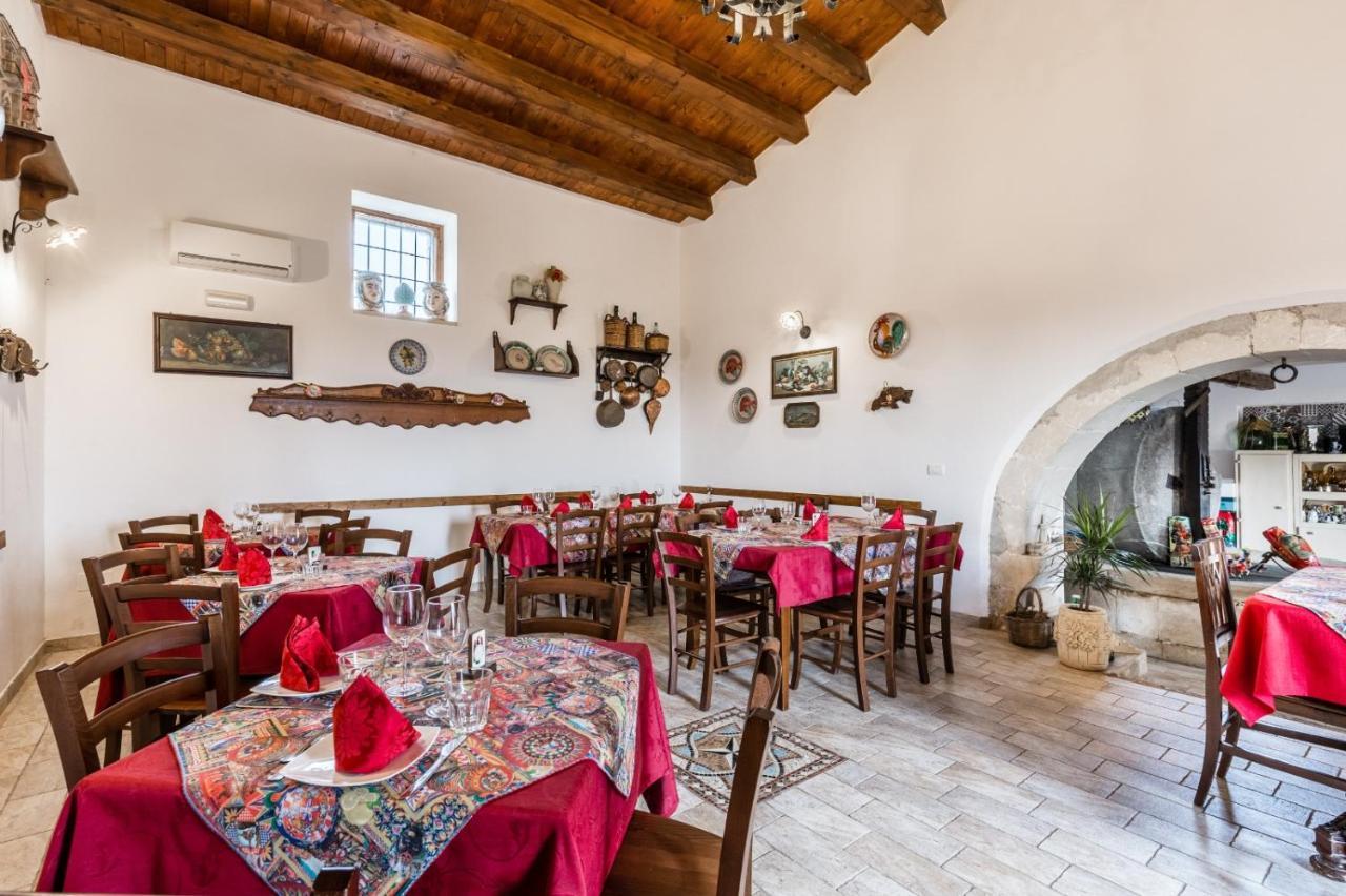 Agriturismo Monte Criscione アヴォラ エクステリア 写真