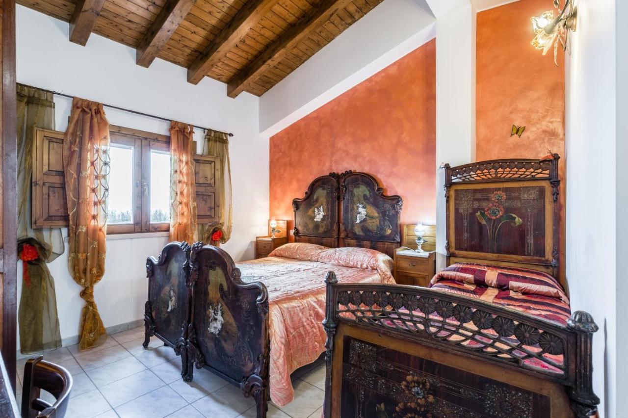 Agriturismo Monte Criscione アヴォラ エクステリア 写真
