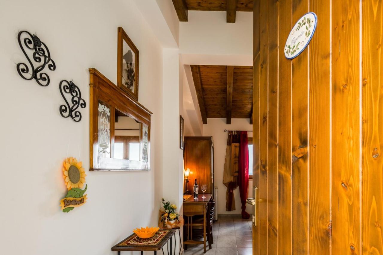 Agriturismo Monte Criscione アヴォラ エクステリア 写真